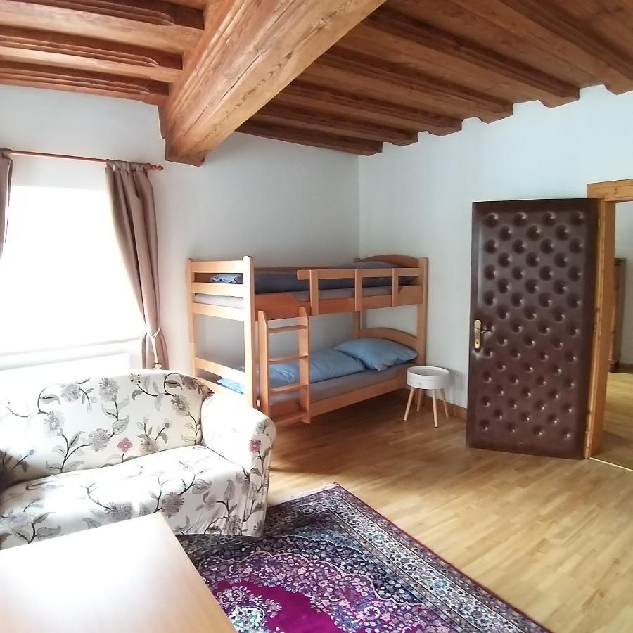 Apartment In Historic Town House Гмунден Екстер'єр фото